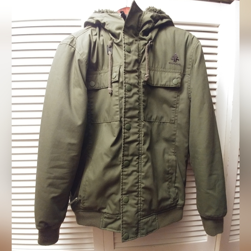 Women's Green Hooded Woods Winter Jacket